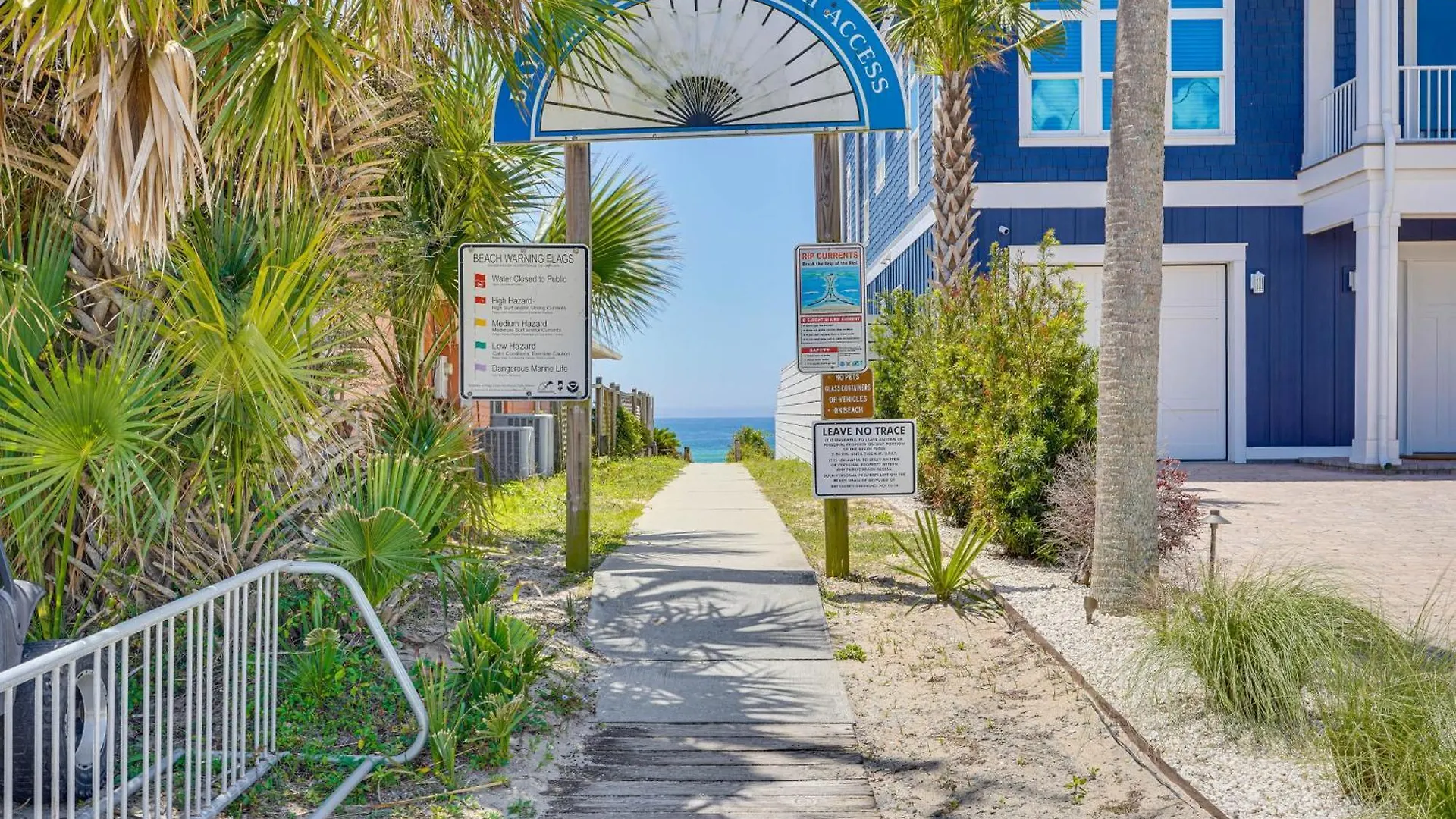 Chic Pcb Getaway With Private Yard - Walk To Beach! Панама-Сити